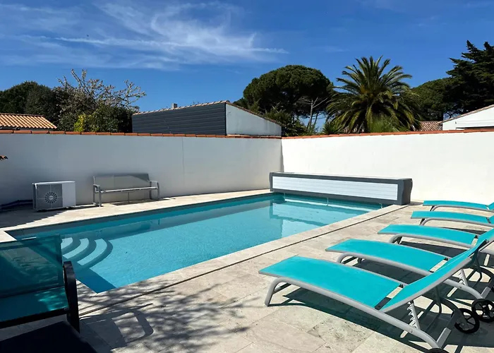 ღ Villa des Grasses - Piscine Chauffée, Jardin&Wifi Le Bois-Plage-en-Ré
