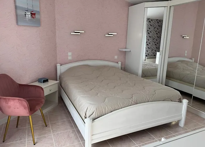 Сasa de vacaciones ღ Villa des Grasses - Piscine Chauffée, Jardin&Wifi