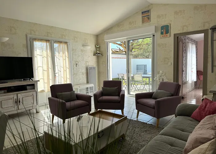 ღ Villa des Grasses - Piscine Chauffée, Jardin&Wifi Le Bois-Plage-en-Ré