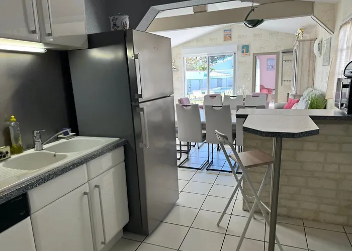 Сasa de vacaciones ღ Villa des Grasses - Piscine Chauffée, Jardin&Wifi Le Bois-Plage-en-Ré